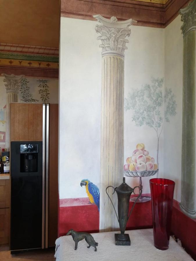 D'epoca Sul Di Garda Con Piscina Interna E Parco Con Laghetto Villa Lazise